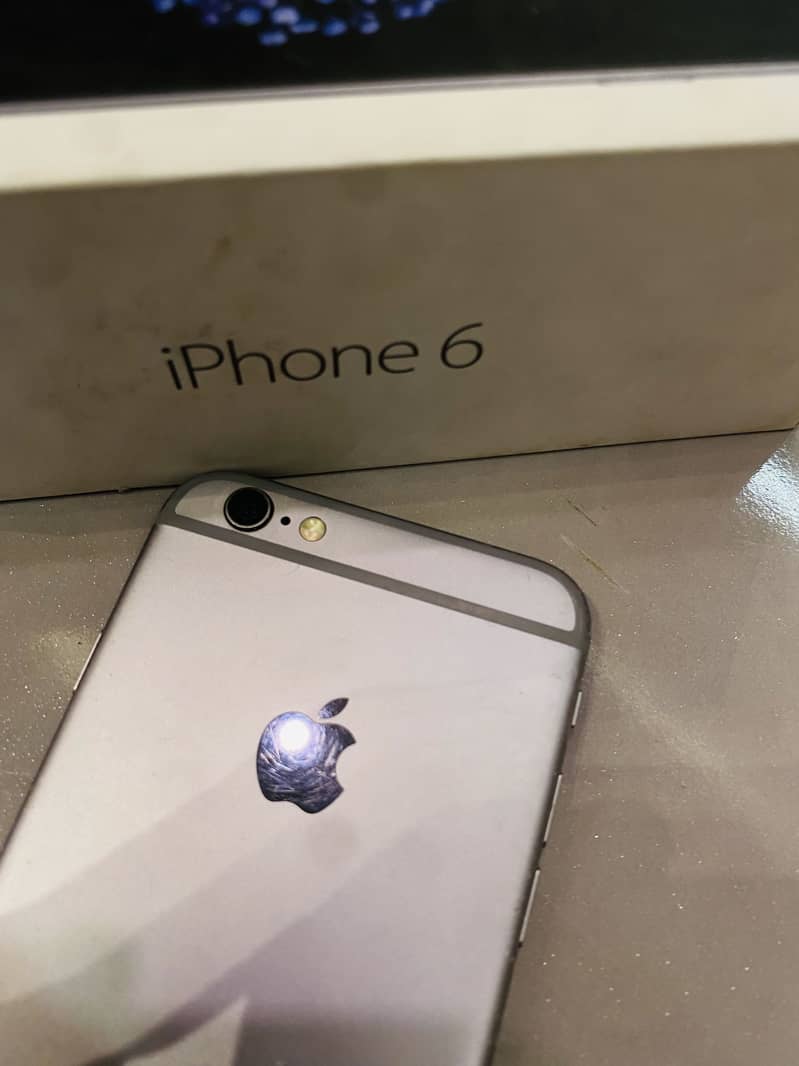 Apple iPhone 6 2
