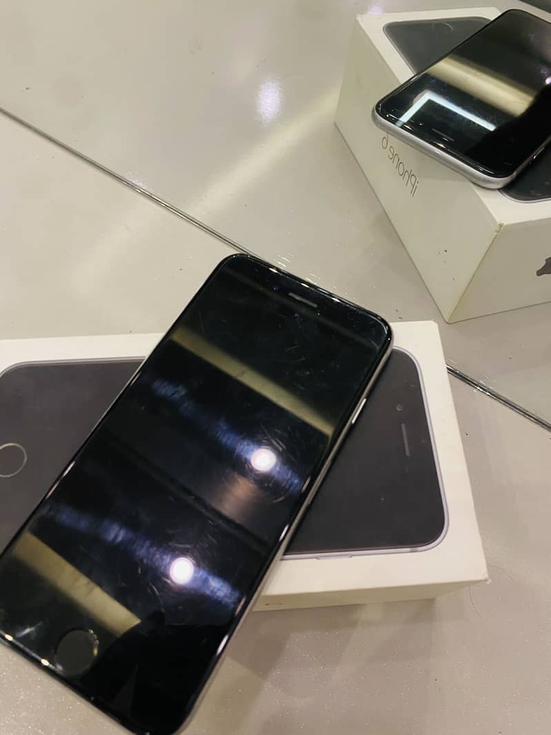 Apple iPhone 6 4