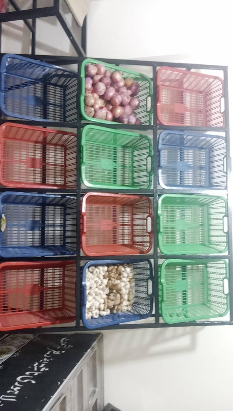 FOOD RACK 1