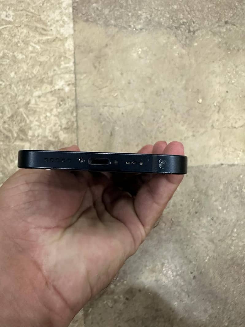 Apple iPhone 12 2
