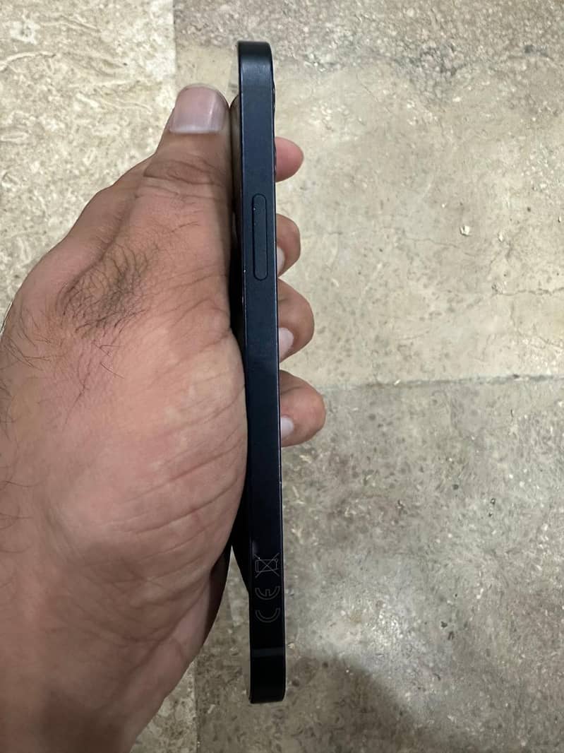 Apple iPhone 12 5