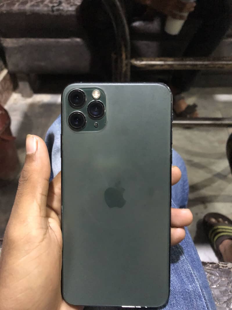 Apple iPhone 11 Pro Max 2