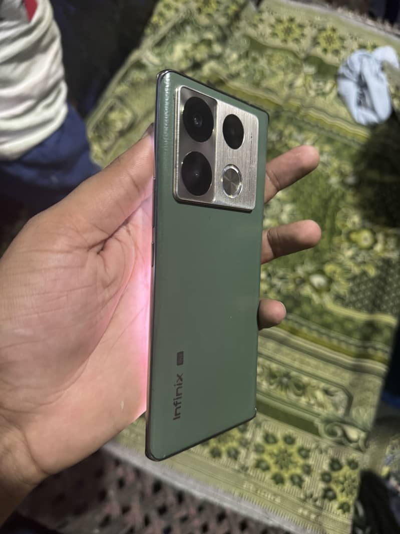 Infinix Note 40 Pro Plus 4