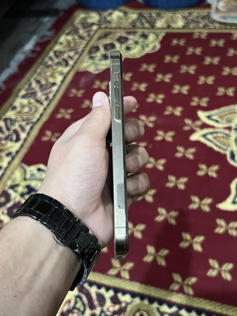 Apple iPhone 12 Pro 1