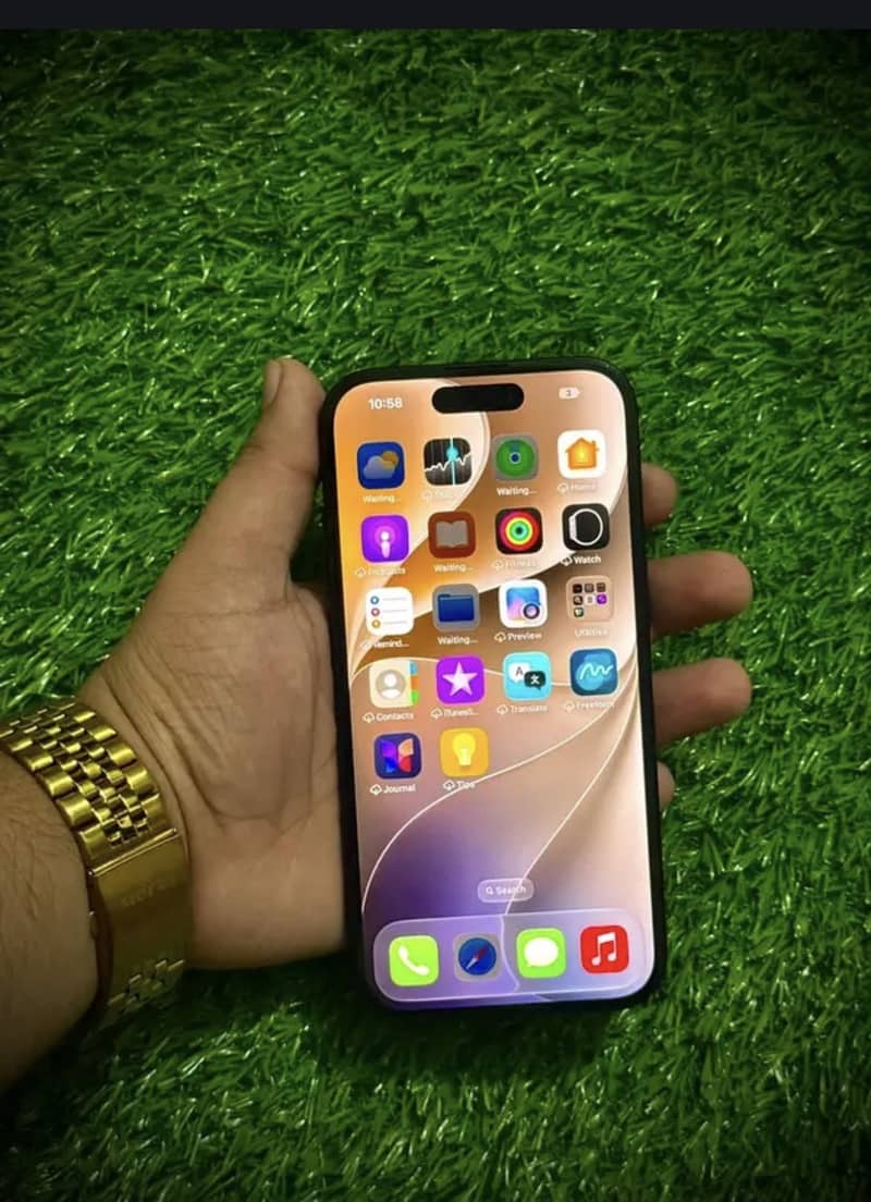 Apple iPhone 15 5