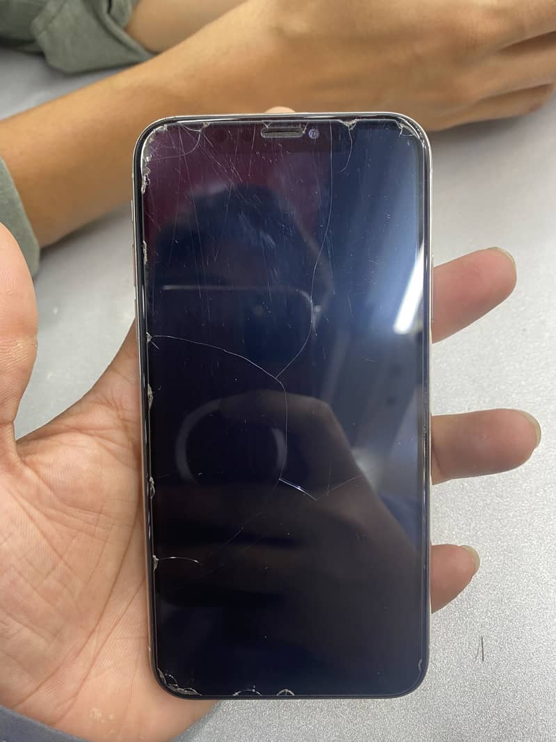 Apple iPhone X 0