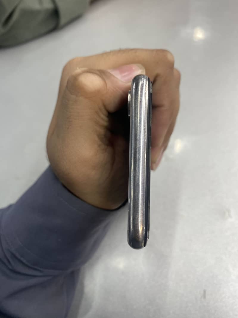 Apple iPhone X 1
