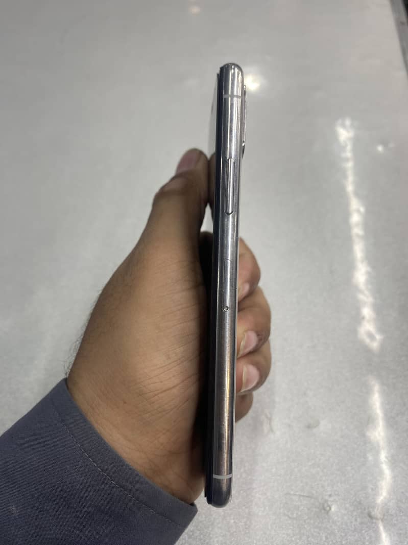 Apple iPhone X 8