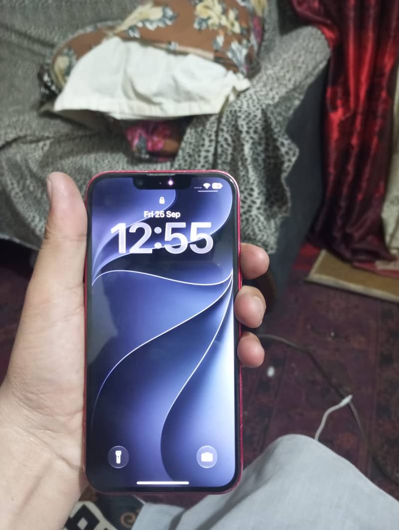 Apple iPhone 13 6