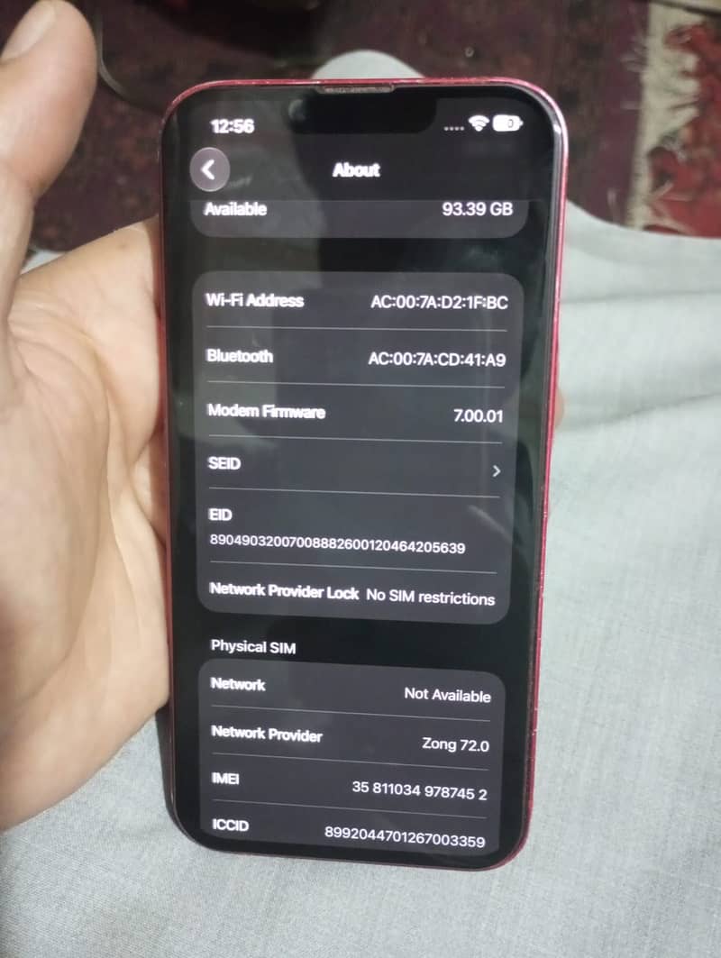 Apple iPhone 13 8