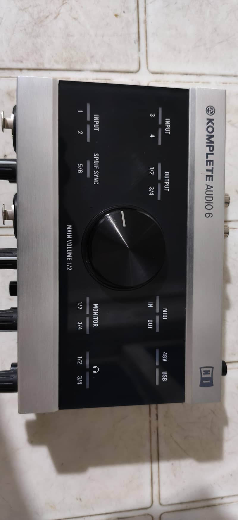 Native Instruments Komplete Audio 6 MK1 0