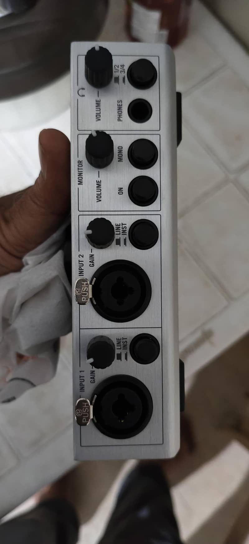 Native Instruments Komplete Audio 6 MK1 1