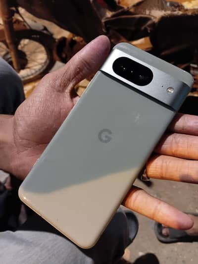Google Pixel 8