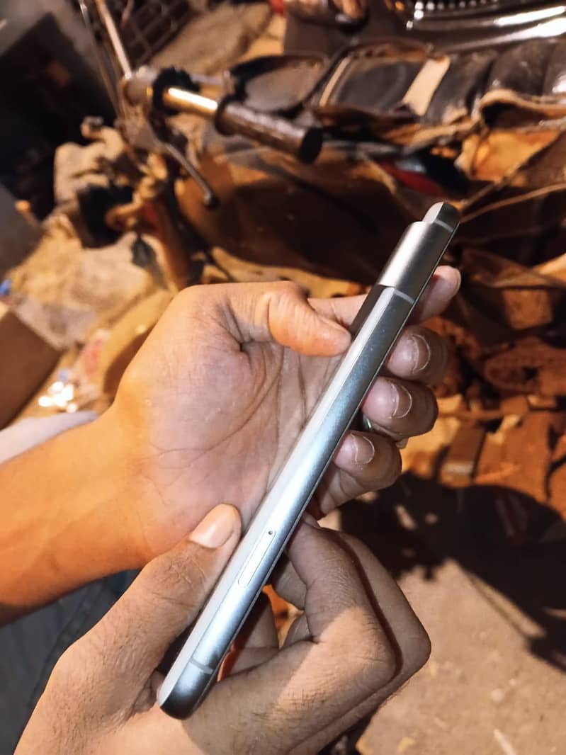 Google Pixel 8 1