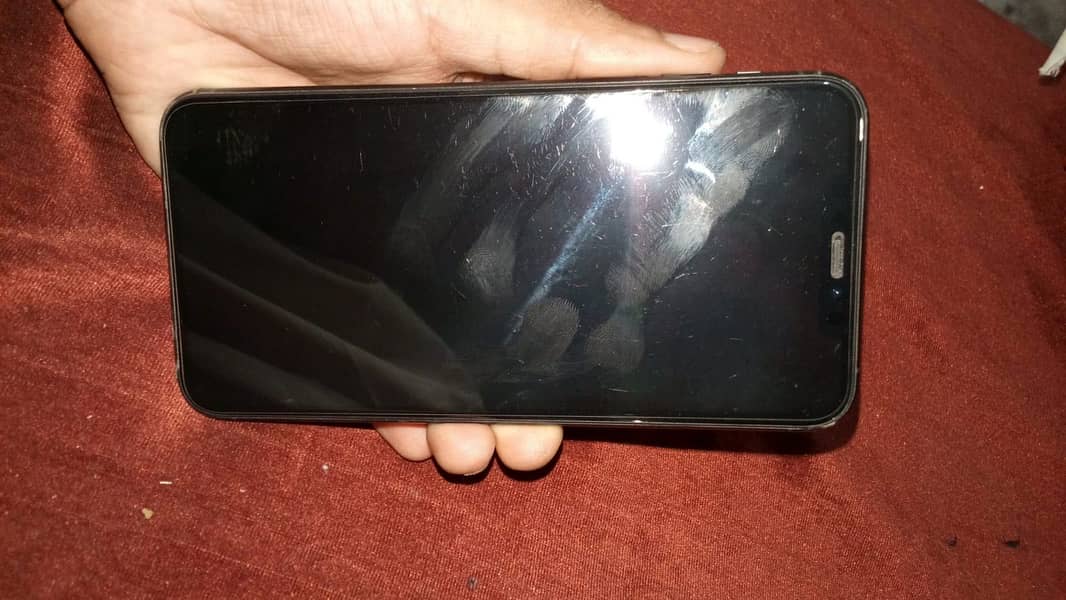IPhone 11 pro Max 3