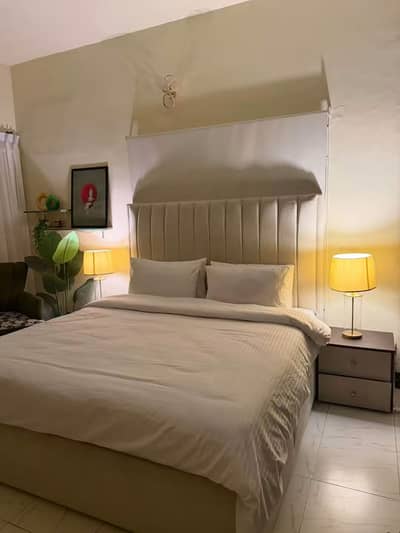 Daily Basis Apartment & Rooms Per day Perweek Short stay Available in E-11 Islamabad