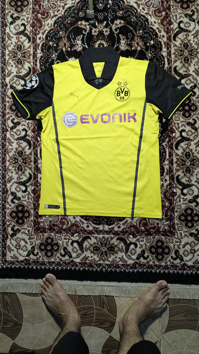 thirfted jerseys 3