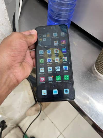 Infinix Note 30