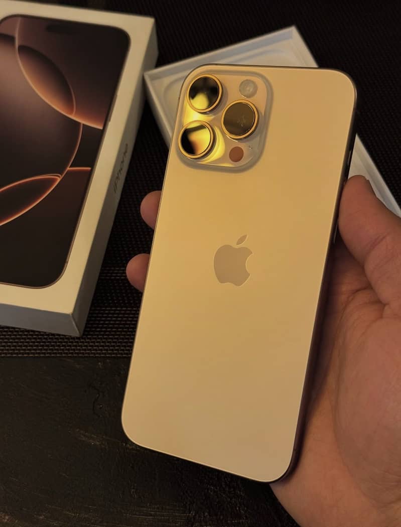 Apple iPhone 16 Pro Max 1