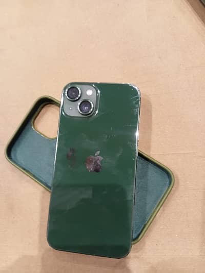 Apple iPhone 13 JV selfie camera ki ribin khrb hai