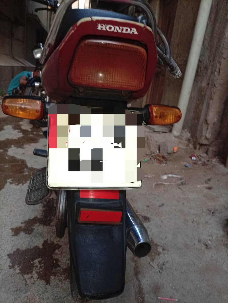 HONDA CD 70 11