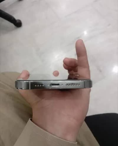 +92 329 7115029 iphon h but direct watsapp pa msg krna koi bh sawal ho