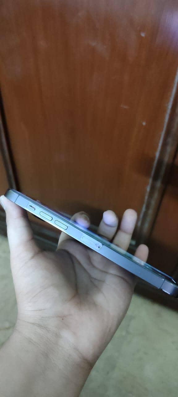Apple iPhone 14 Pro Max 2