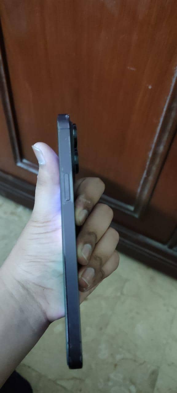 Apple iPhone 14 Pro Max 3