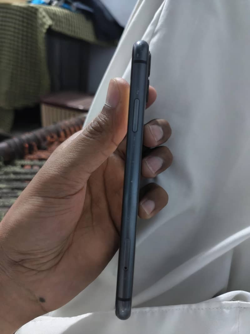 Apple iPhone 11 2