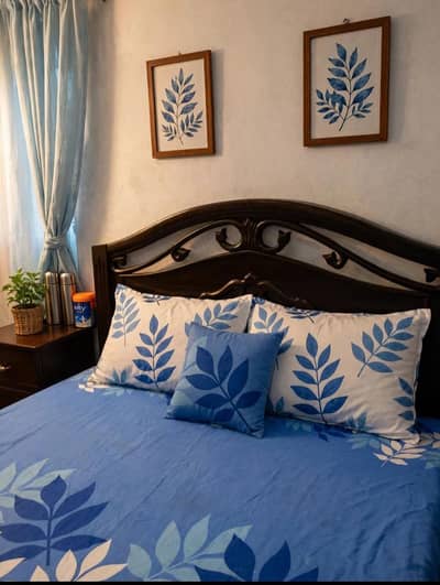 wooden full bed set