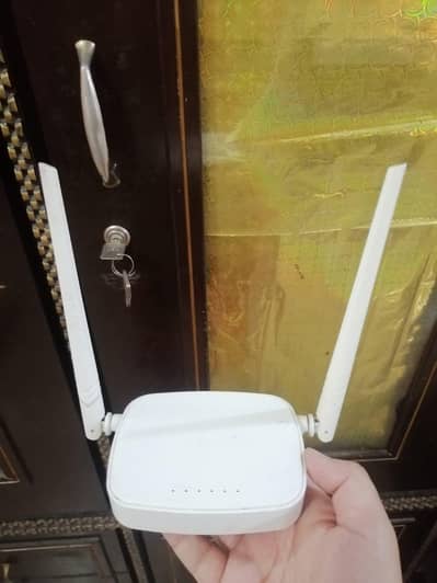 wifi router r Network Switch Available