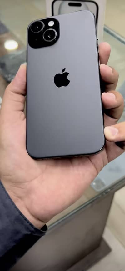 Apple iPhone 15