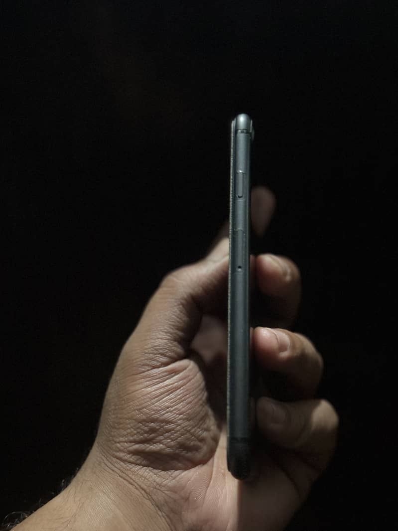 Apple iPhone 8 2