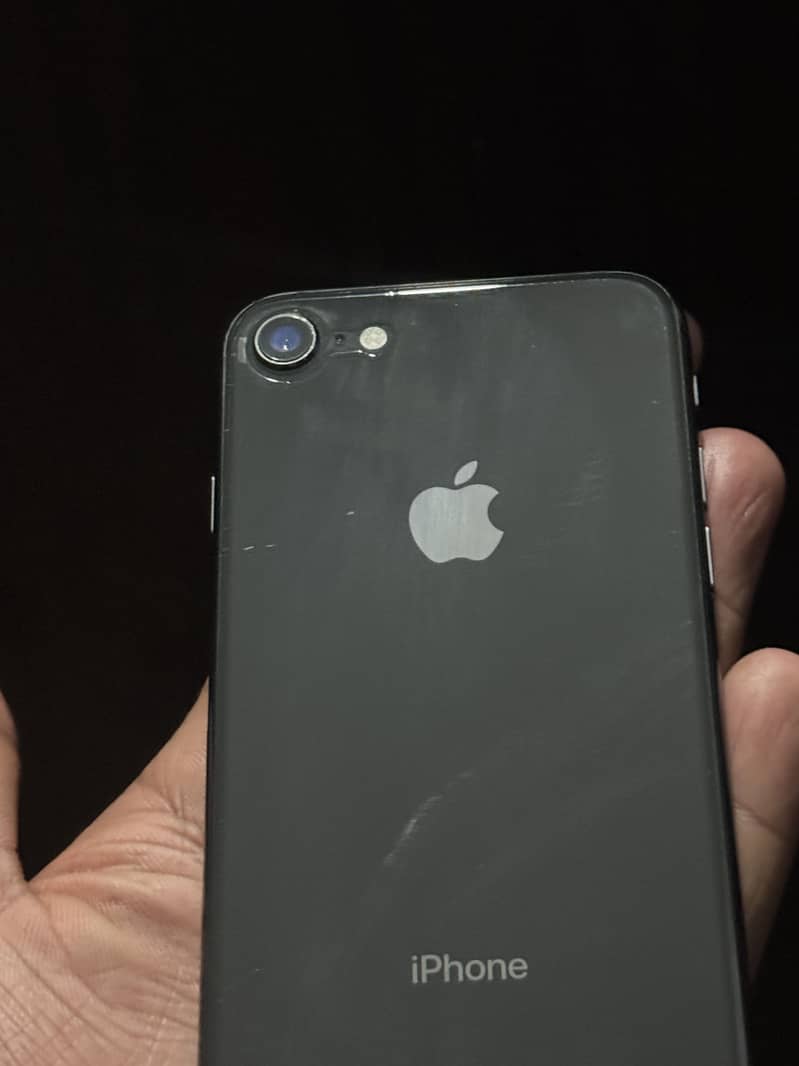 Apple iPhone 8 6