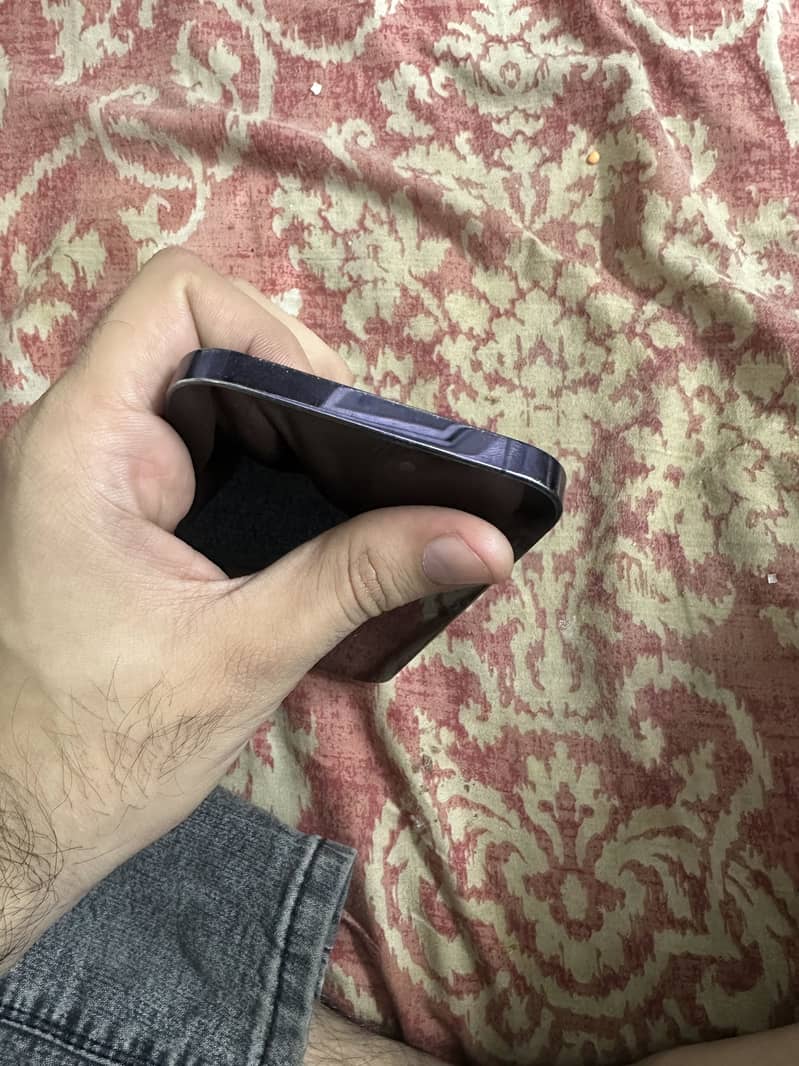 Apple iPhone 14 Pro Max 3