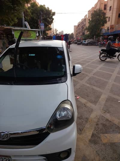Daihatsu Mira 2015