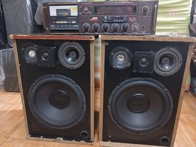 American 12 inch subwoofers &heavyAmplifier high bass sound room shake