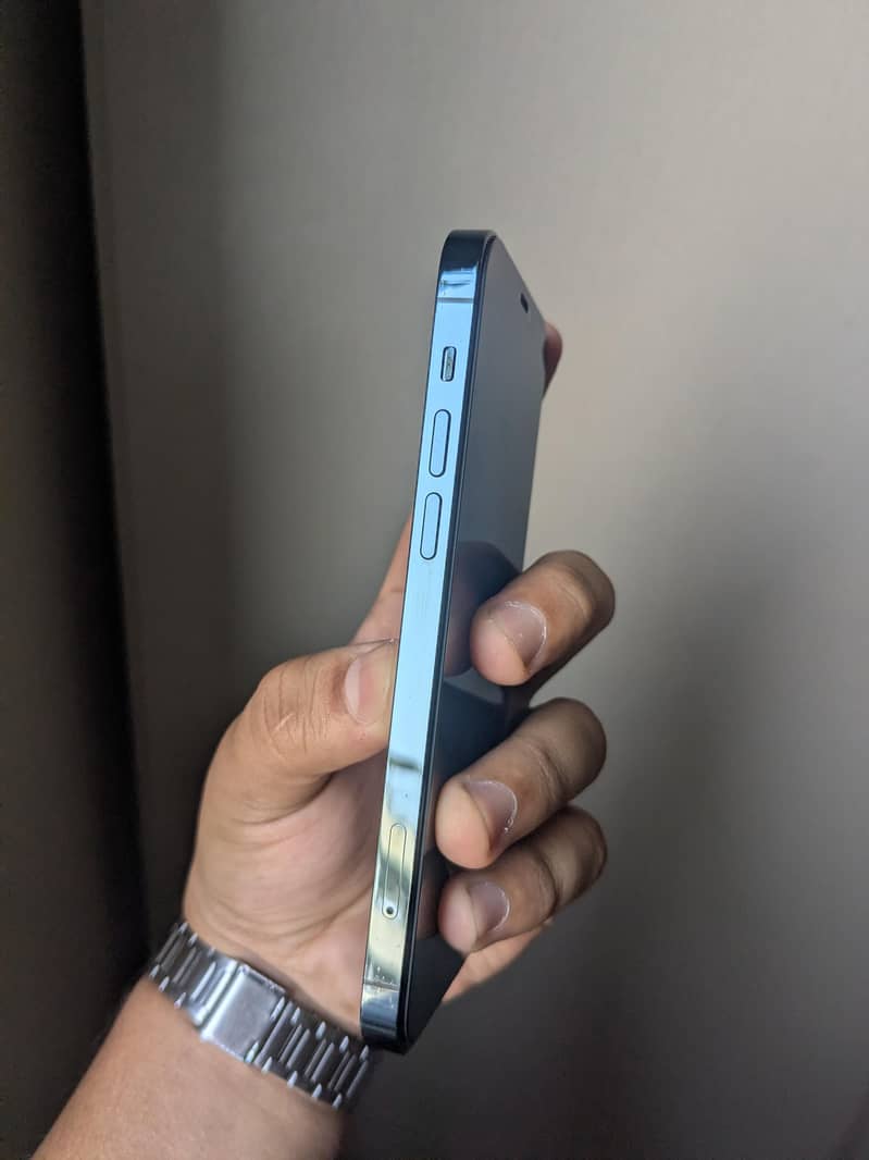 iPhone 12 Pro 18