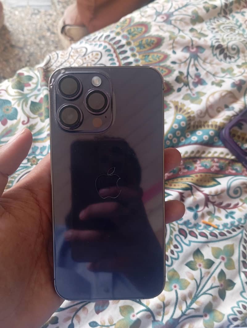 Apple iPhone 14 Pro Max 2