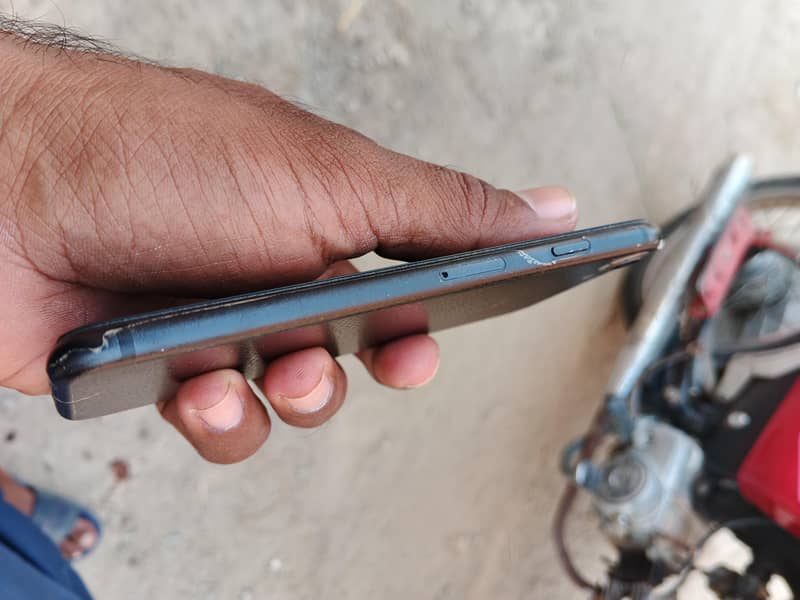 Apple iPhone 7 4
