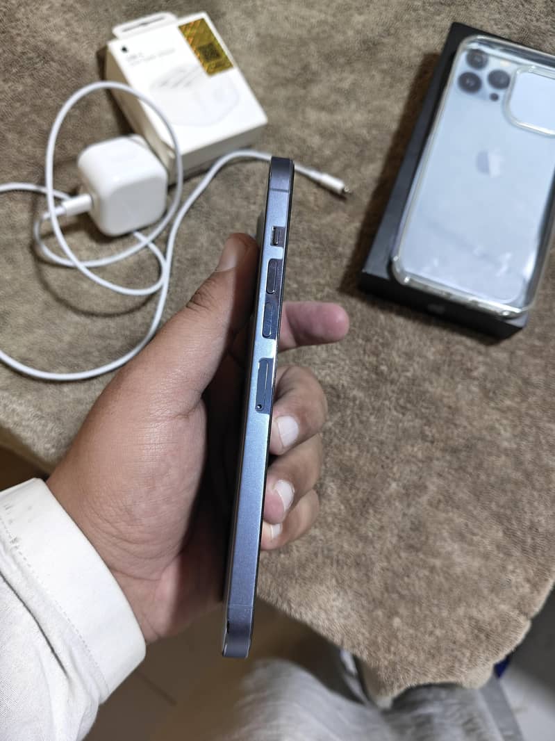 Apple iPhone 13 Pro Max 5
