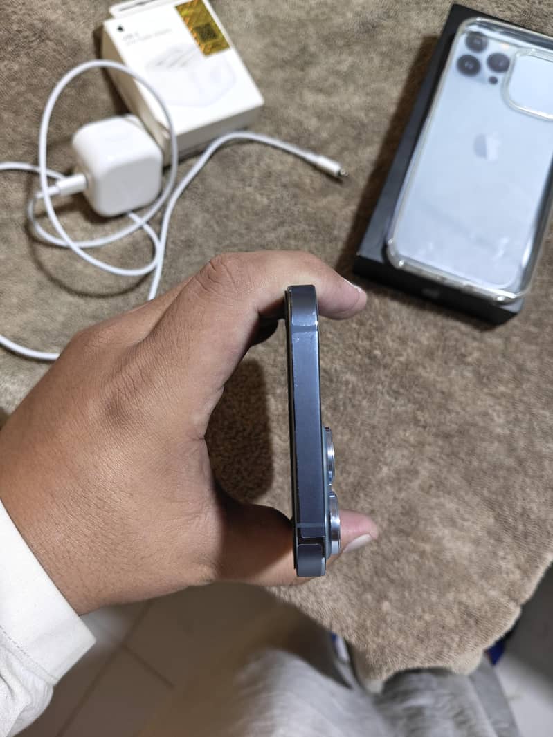 Apple iPhone 13 Pro Max 8