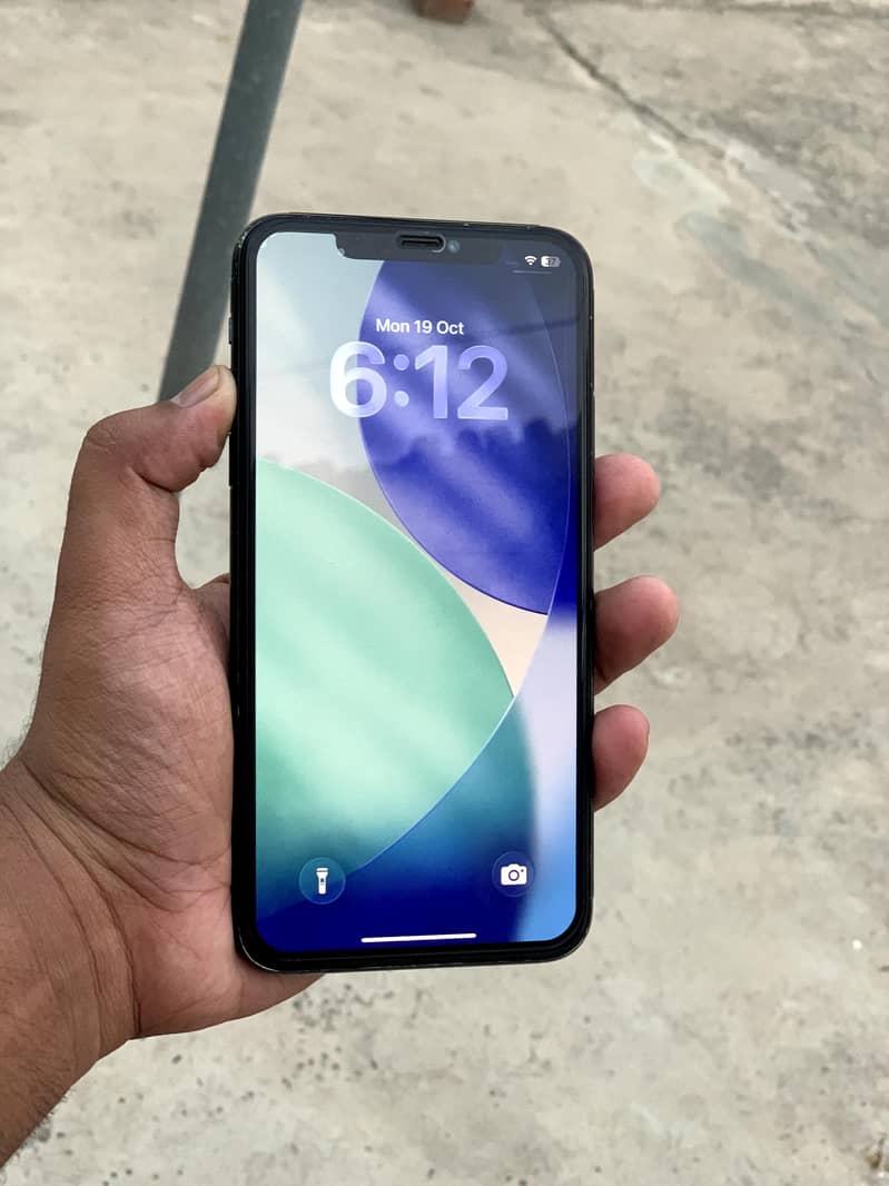 Apple iPhone 11 Pro Max 3