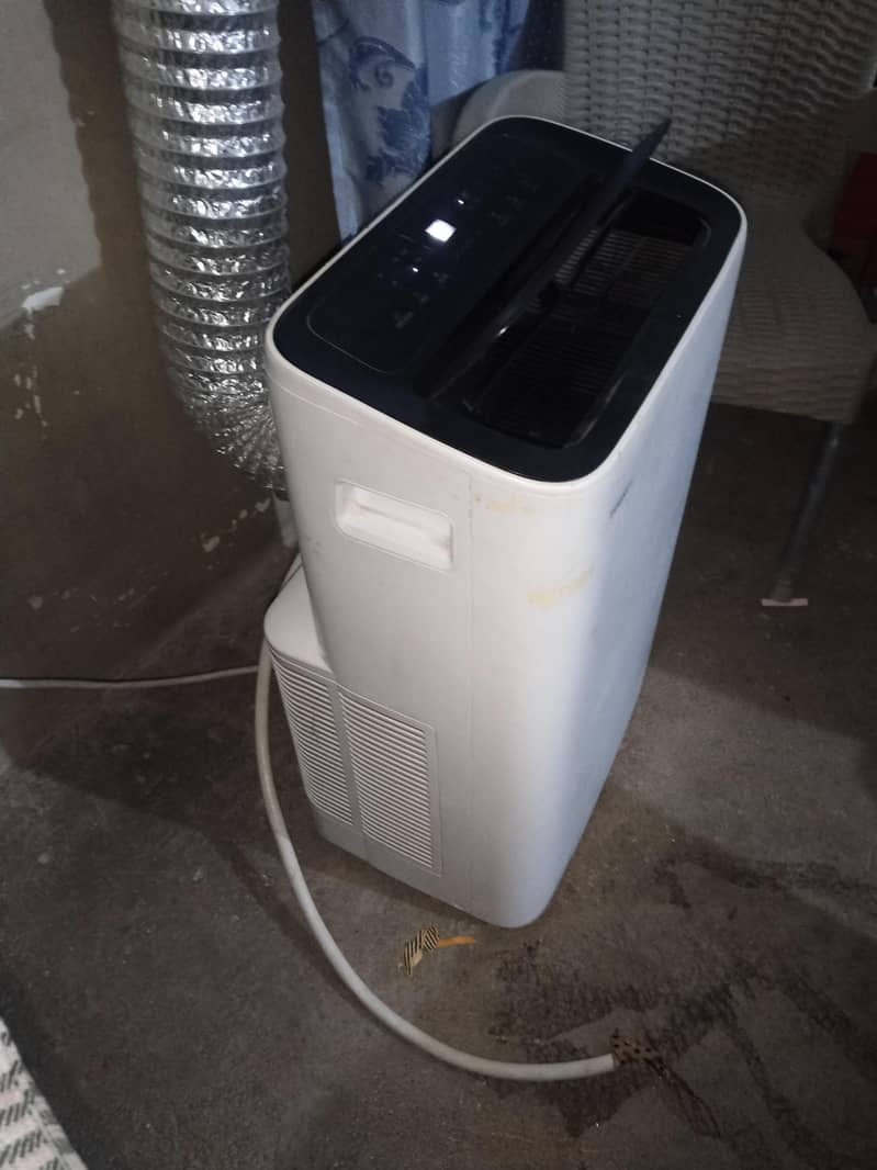 Floor Standing Mobile AC 2