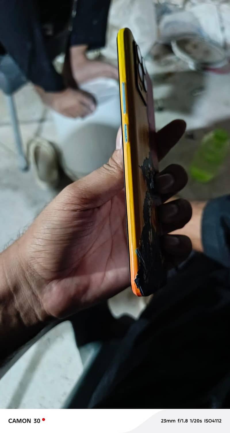 Realme 8 Pro 4