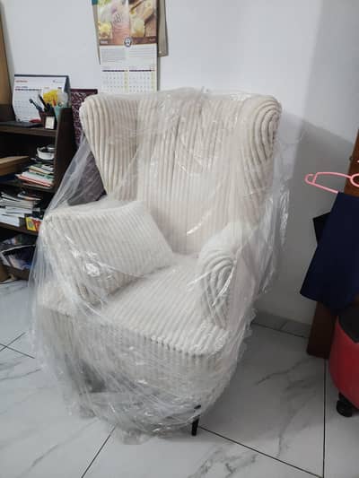BRAND NEW 2 SINGLE SEATER SOFAS URGENT SELL