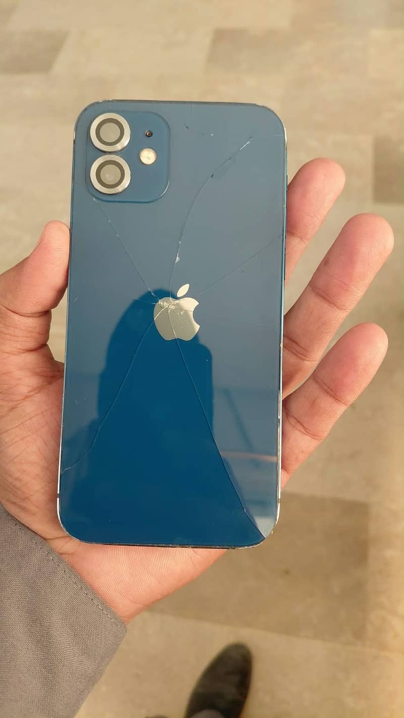 Apple iPhone 12 3