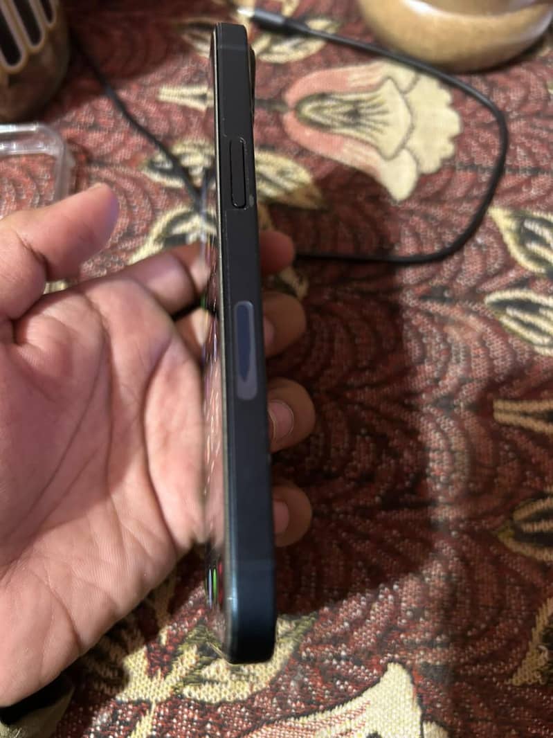 Apple iPhone 13 3