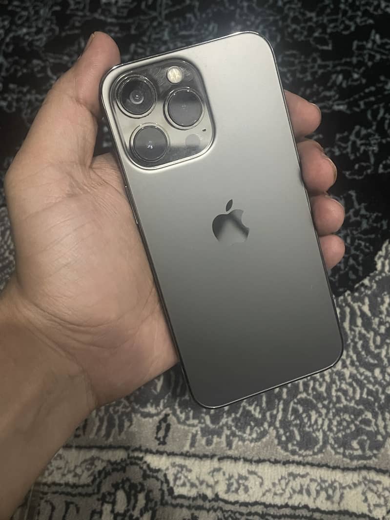 Apple iPhone 13 Pro 6