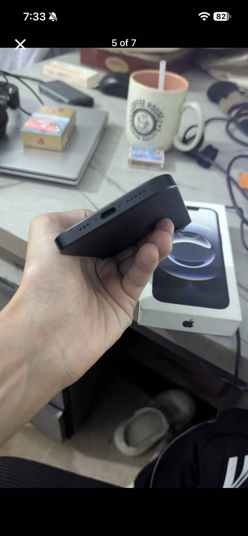 Apple iPhone 16e jv 1